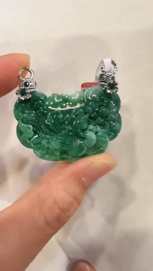 颈饰未镶嵌翡翠国风