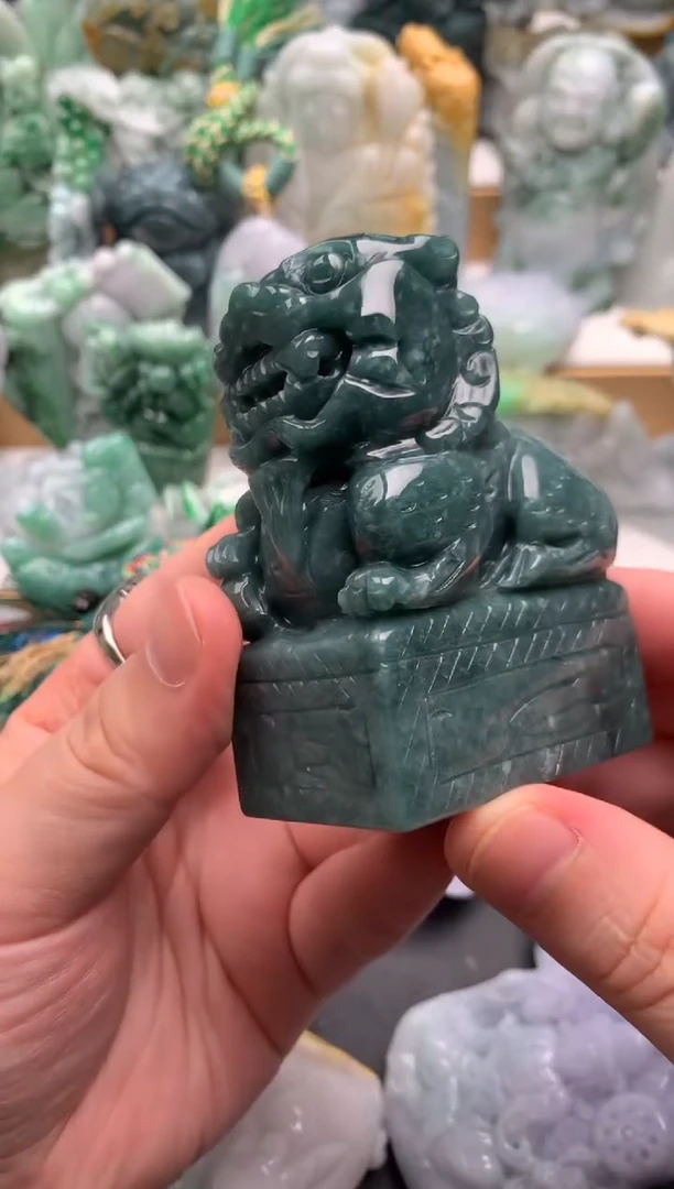 吊坠(不含链)未镶嵌翡翠1