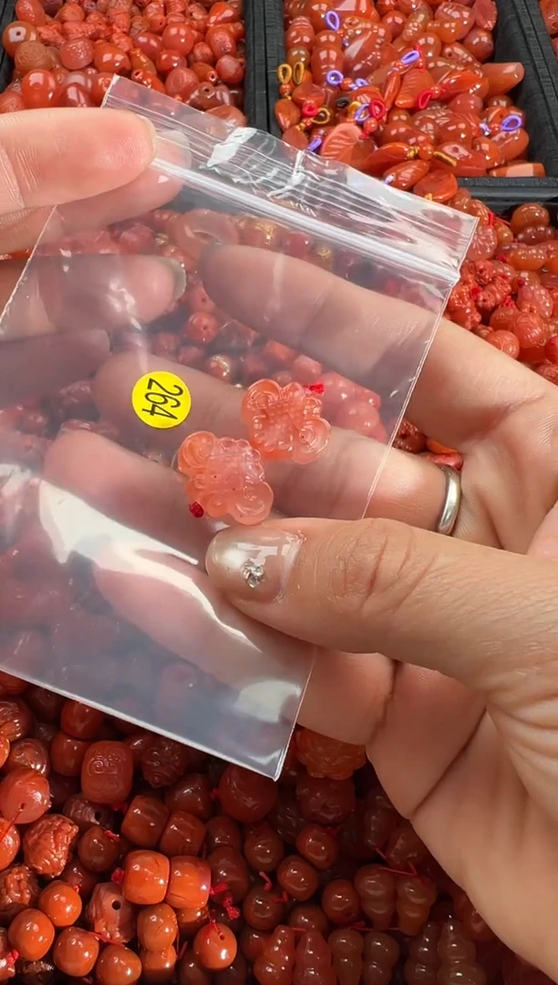 【闪购商品】南红玛瑙颈饰未镶嵌14