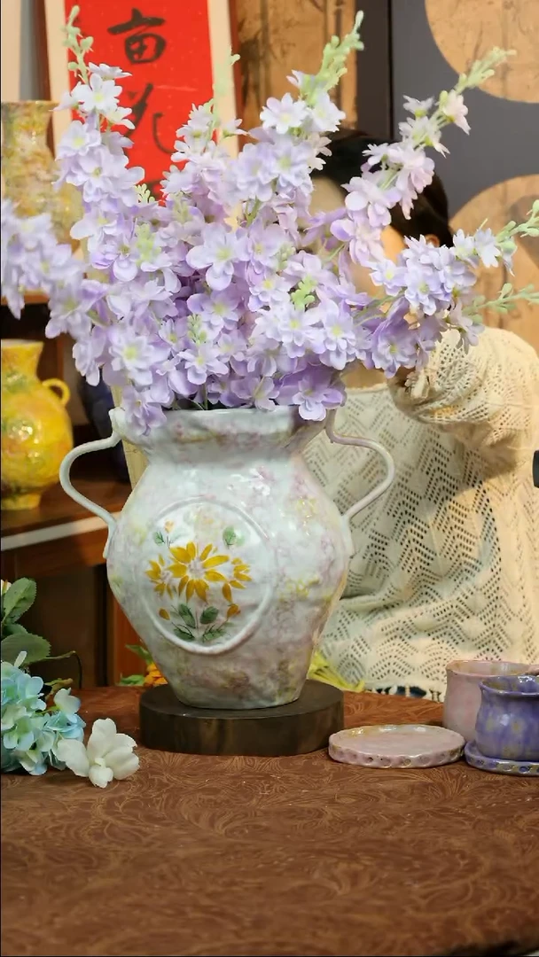 陶瓷 陶瓷风信紫双耳大口花器 黄花款