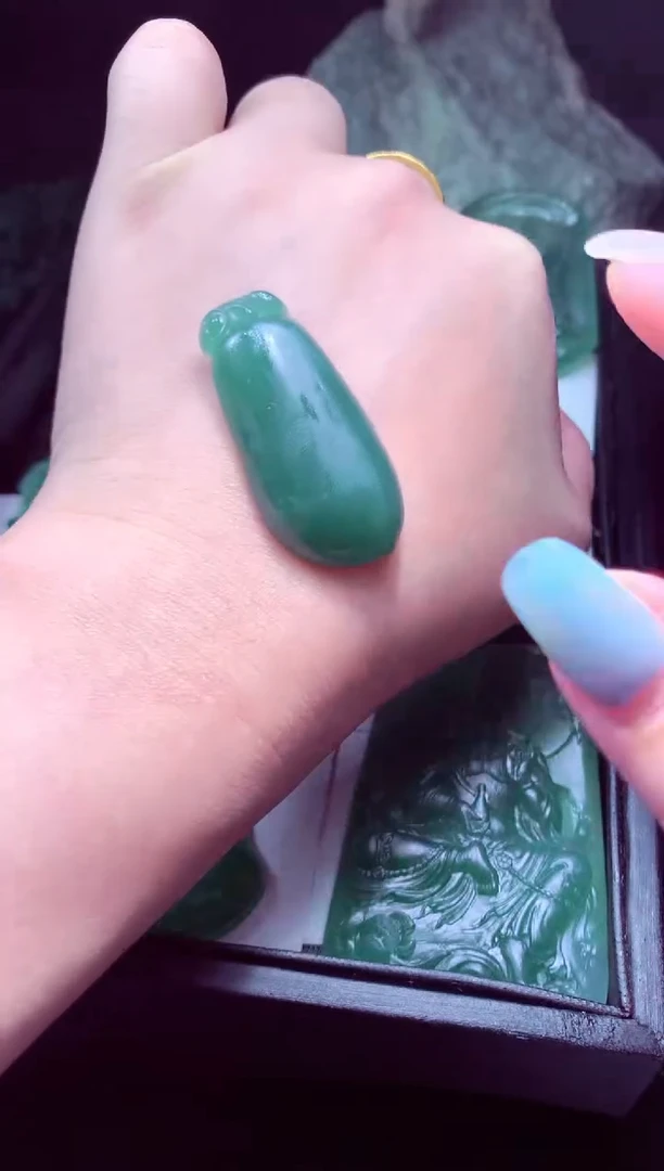 未镶嵌定制翡翠天然翡翠A货 官方基地发货