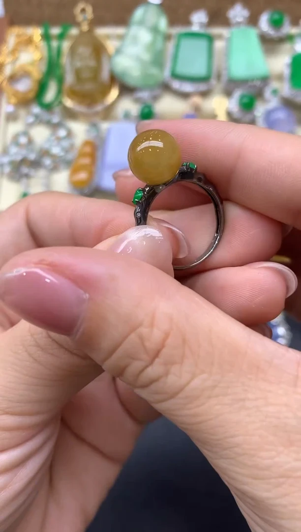 【闪购商品】翡翠戒指18K金镶嵌132中国好珍宝