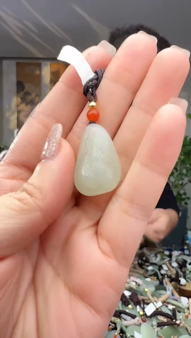 未镶嵌和田玉挂件拍一发一