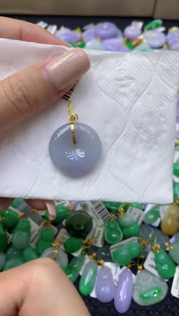 颈饰18K金镶嵌翡翠天然缅甸翡翠A货