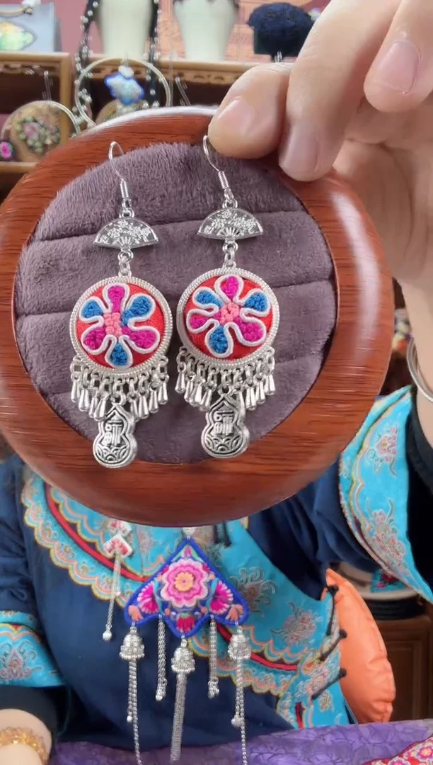 刺绣耳环44甜甜家