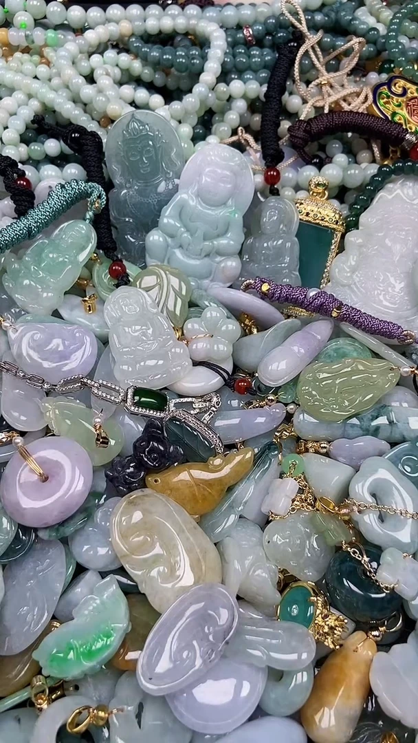 【闪购商品】翡翠颈饰未镶嵌闪购0000512多样性发其一