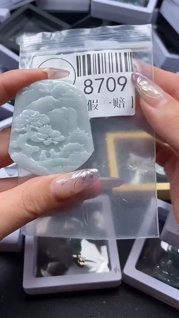 吊坠(不含链)未镶嵌翡翠8709