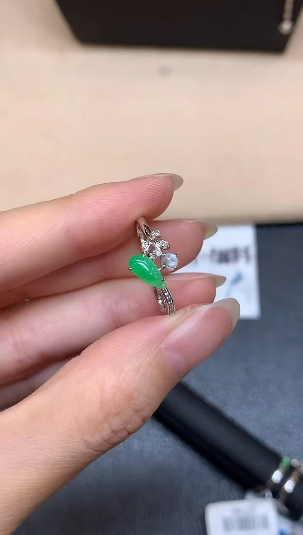 18K金镶嵌戒指翡翠8【无服务费福瓜【无服务费