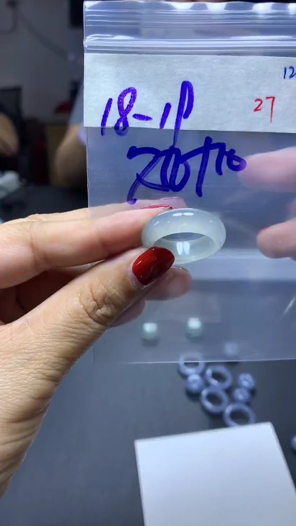 未镶嵌定制翡翠毛货需精细抛光拍一发一
