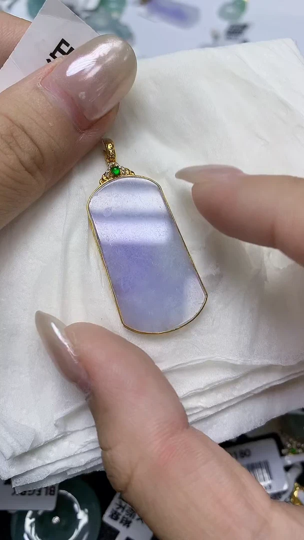 翡翠18K金镶嵌颈饰天然缅甸翡翠A货