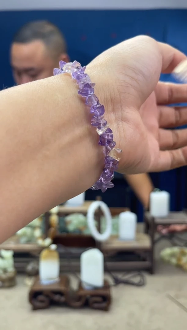 未镶嵌颈饰紫晶1