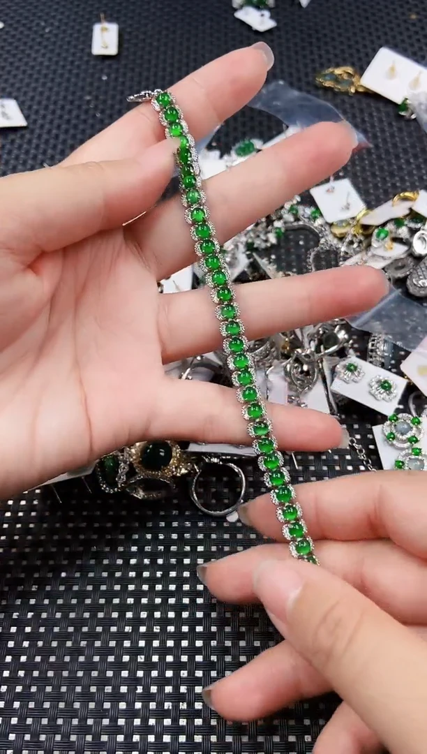 翡翠未镶嵌耳饰1111111111