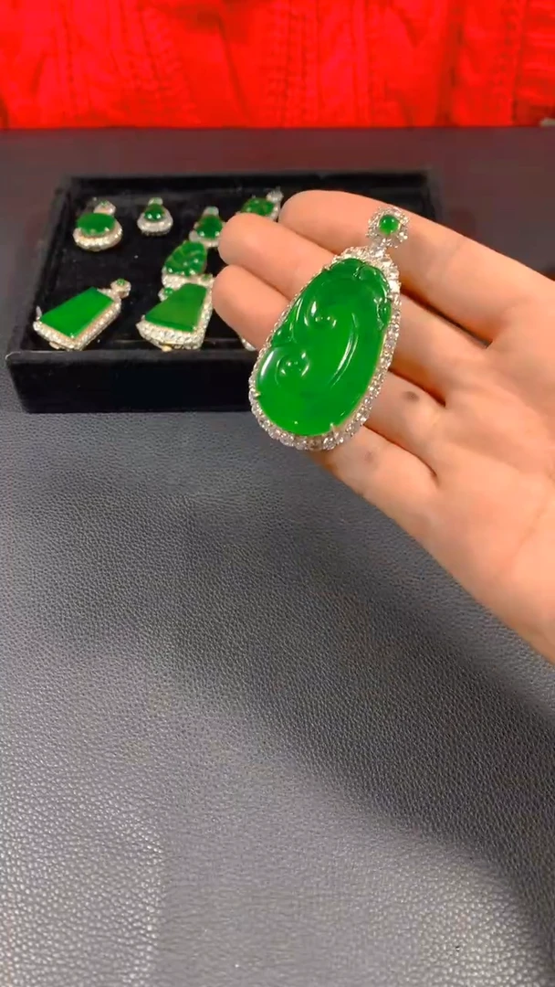 吊坠(赠链)未镶嵌翡翠多样性发一