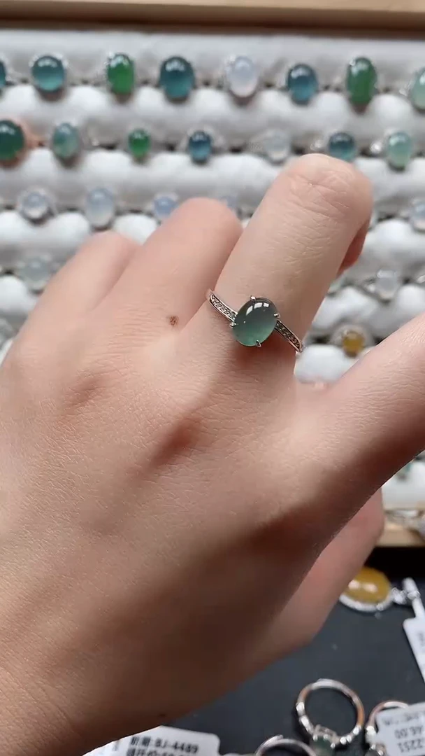 【闪购商品】翡翠戒指银S925镶嵌一物一证一礼盒