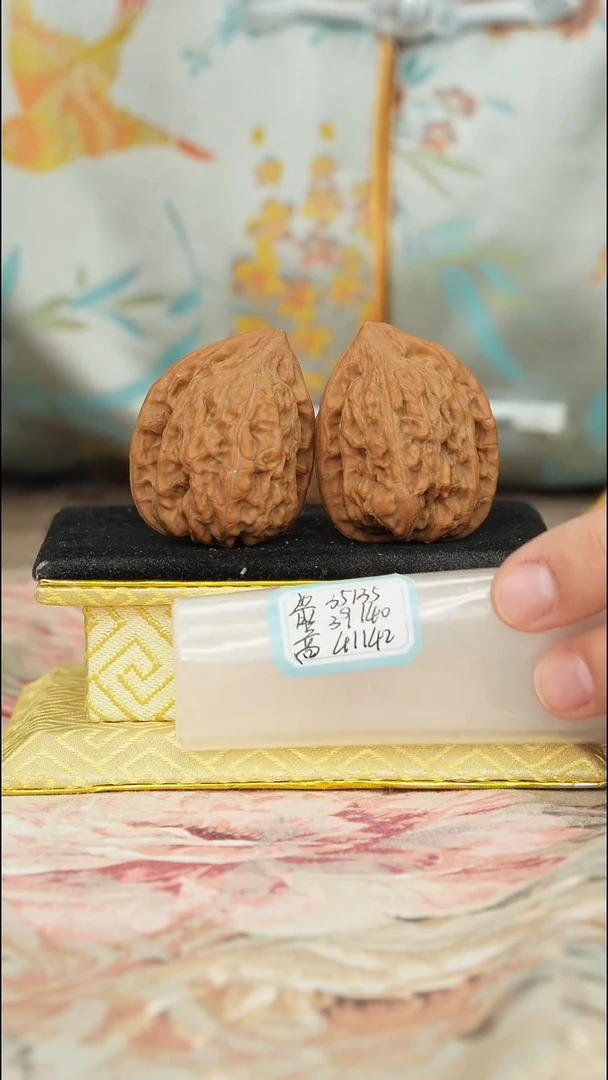 【闪购商品】文玩核桃把件赤龙鸡心