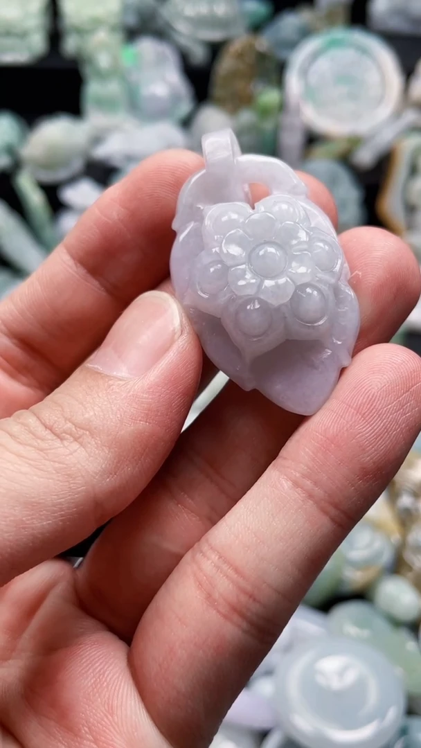 翡翠未镶嵌颈饰天然翡翠a货