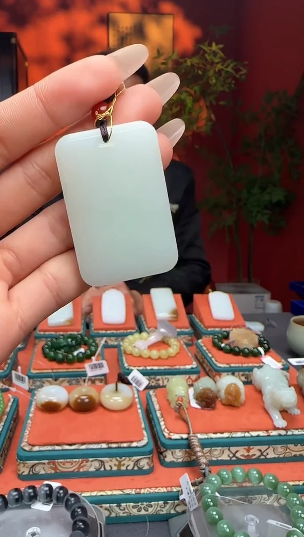 【闪购商品】和田玉吊坠未镶嵌吊坠