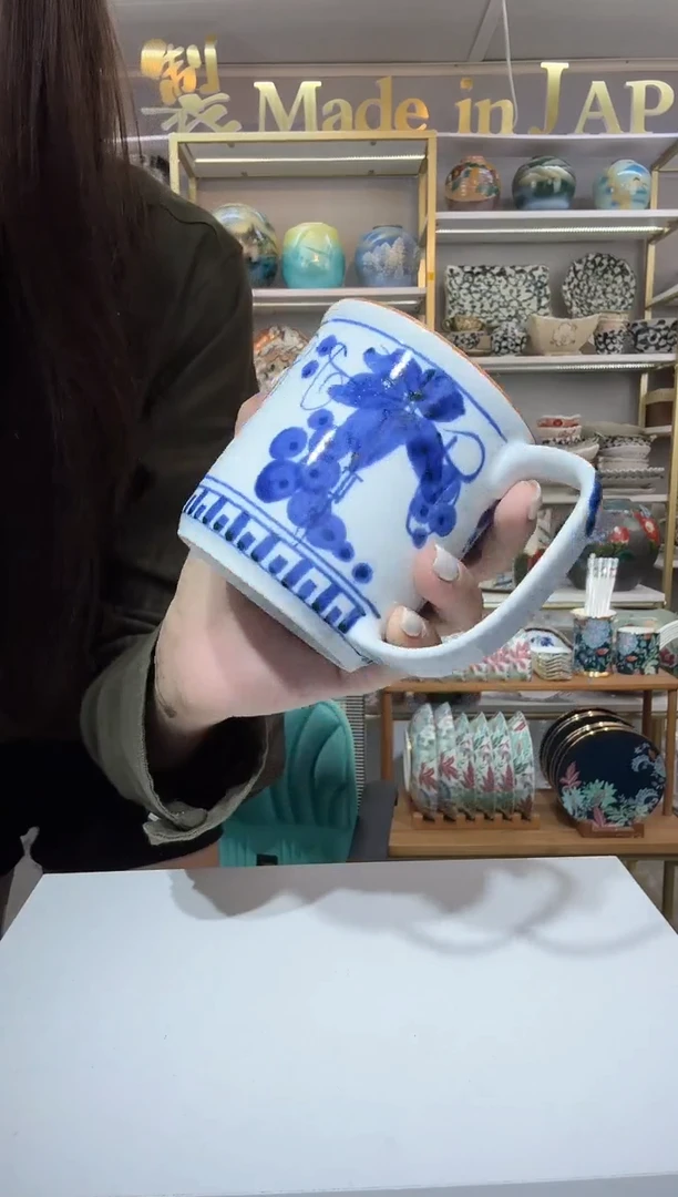 陶瓷马克杯一只装蓝色