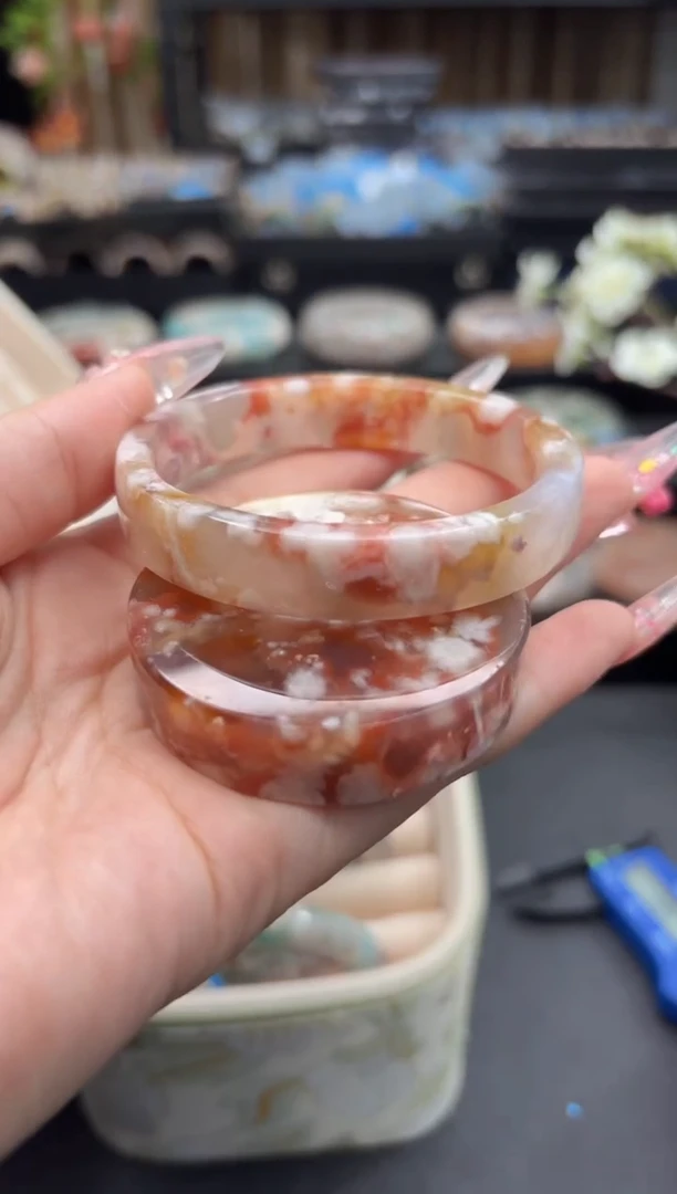 未镶嵌手镯石英质玉321(57圈赠送镯心)