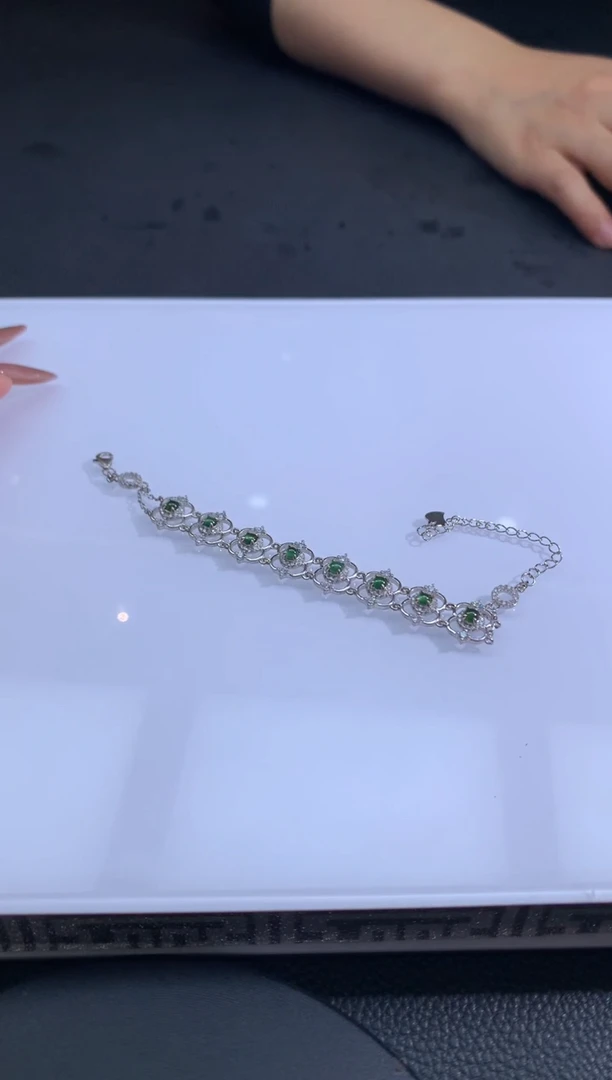 【闪购商品】翡翠手链银S925镶嵌翡翠