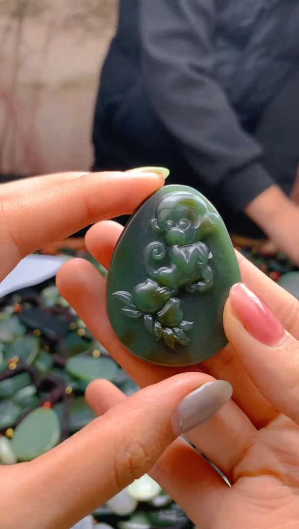 未镶嵌和田玉珠宝半成品1