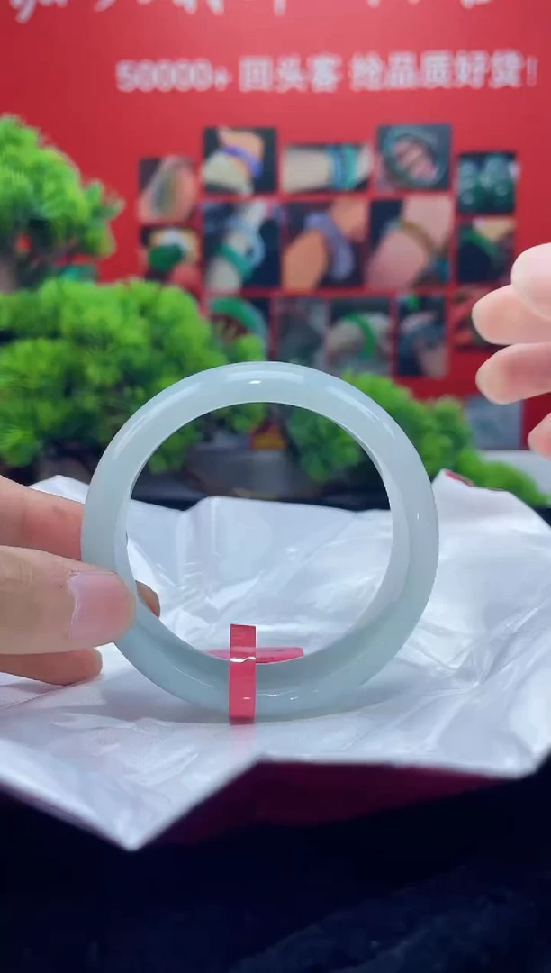 翡翠手镯未镶嵌33手镯