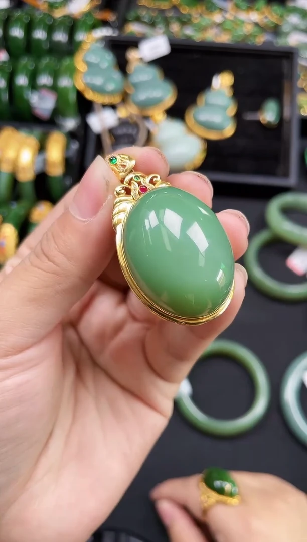 【闪购商品】和田玉吊坠18K金镶嵌33MM 多样性发一