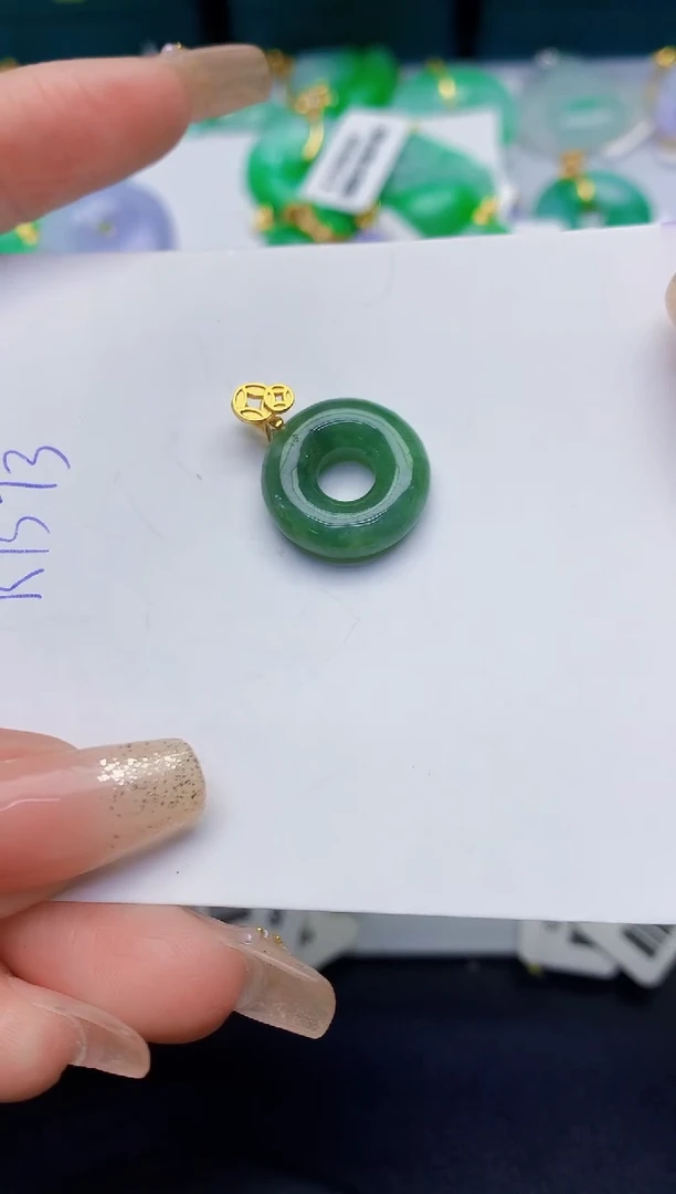 颈饰未镶嵌翡翠缅甸天然翡翠A货