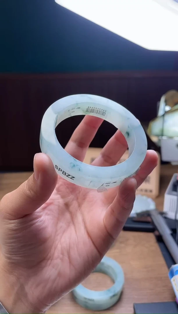 【闪购商品】定制翡翠手镯未镶嵌定制