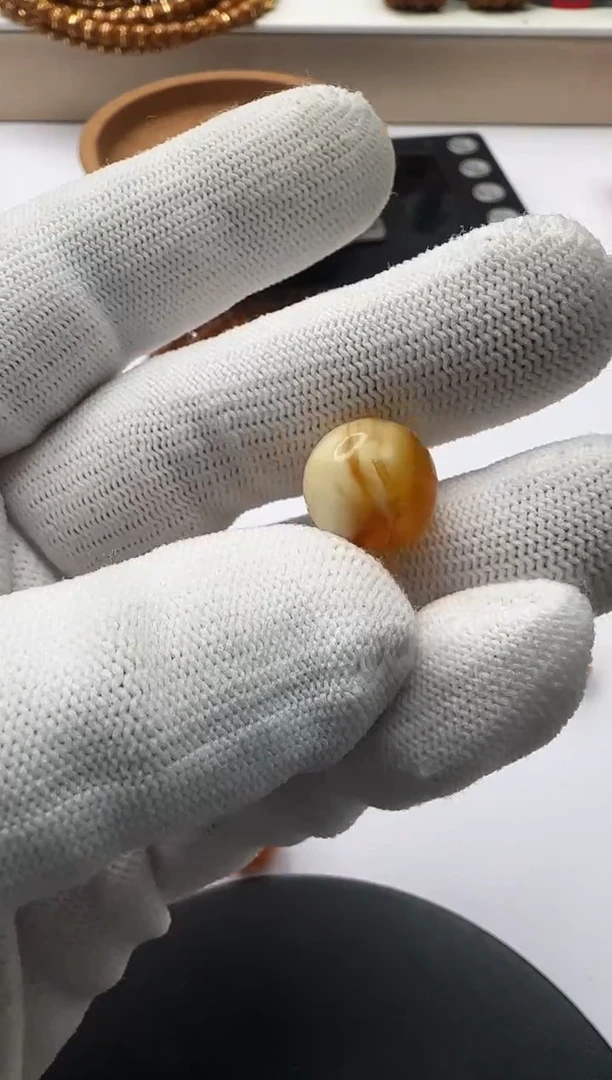 琥珀颈饰未镶嵌111111111111111111111111111