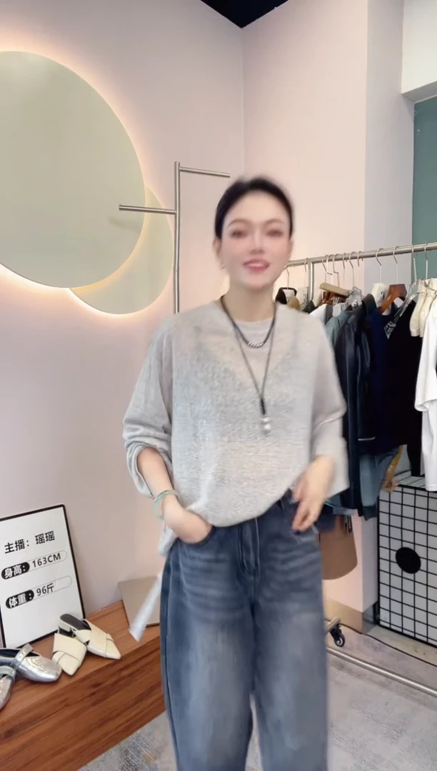 张小张家瑶瑶专属上衣258127  卡色