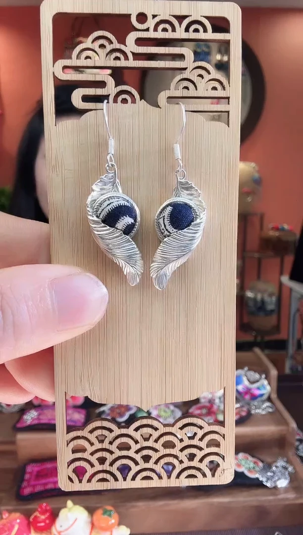 非遗手工刺绣苗绣首饰56