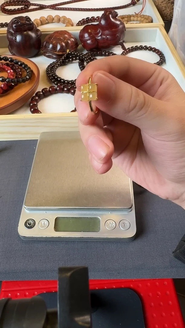 裸石蜜蜡未镶嵌戒指