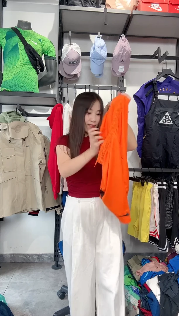 1502编码 瑕疵款直播间过款为准 尺码M