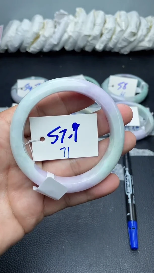 未镶嵌手镯翡翠71