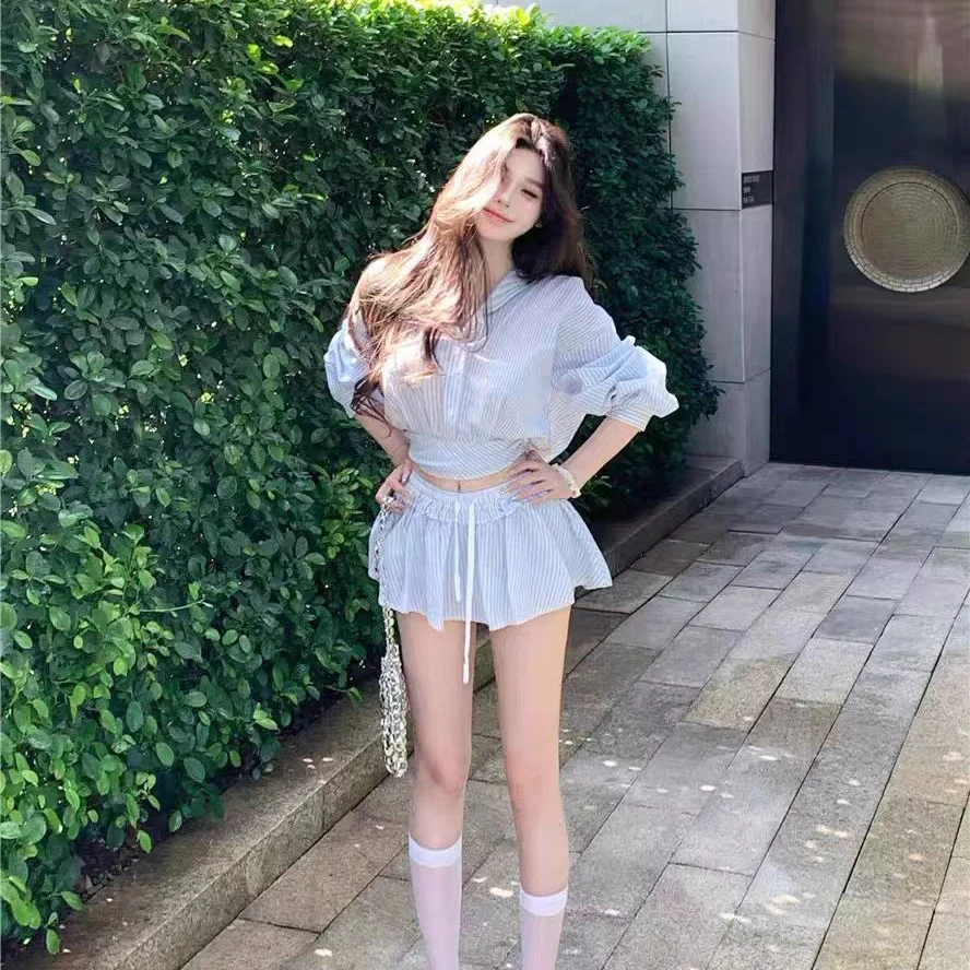 开春超火穿搭一整套2025早春季女装学院风条纹衬衫半身裙两件套装