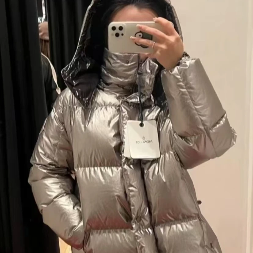 95新 MONCLER 潮奢豆 严选/银色徽标贴饰连帽绗缝羽绒服/H13202