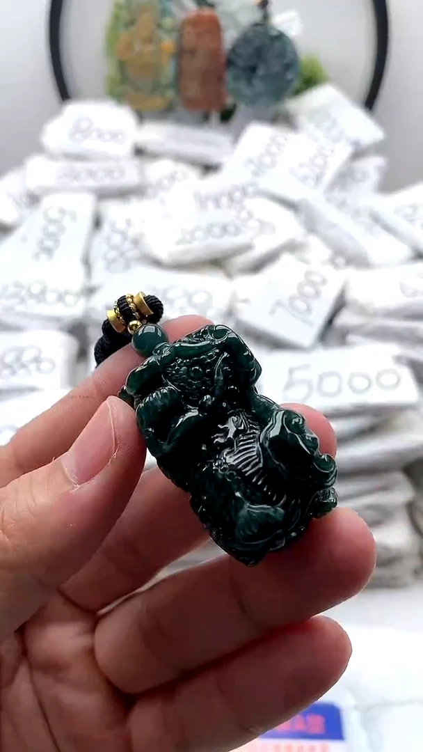 【闪购商品】翡翠颈饰未镶嵌霸王貔貅