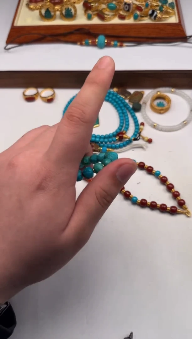 18K金镶嵌绿松石挂件人**～手串手串