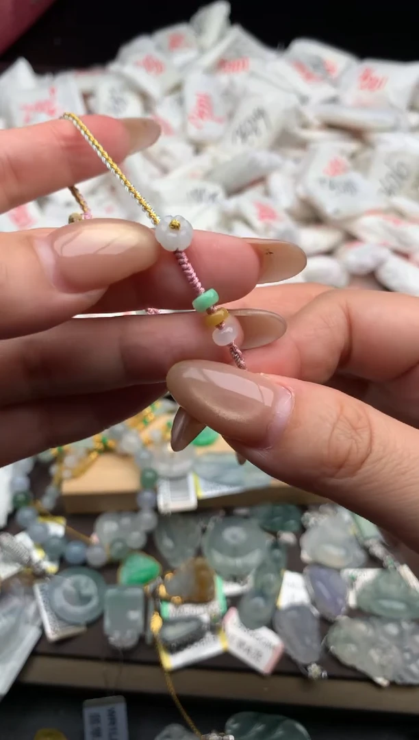 【闪购商品】翡翠手绳未镶嵌一