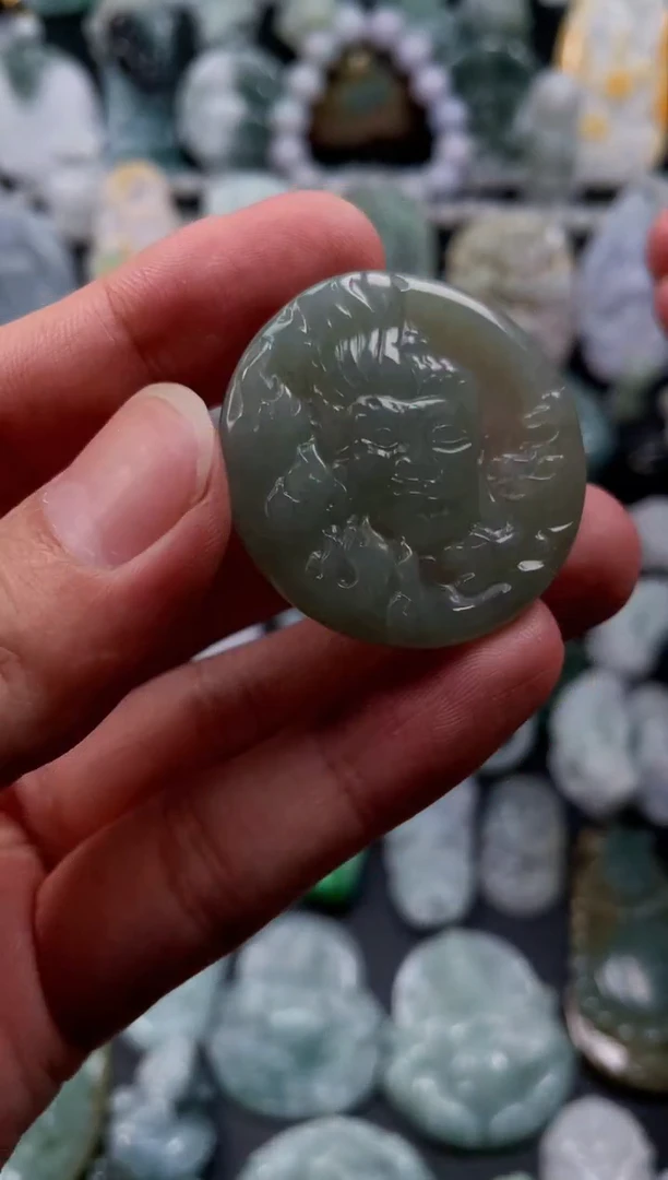 翡翠未镶嵌颈饰天然翡翠a货