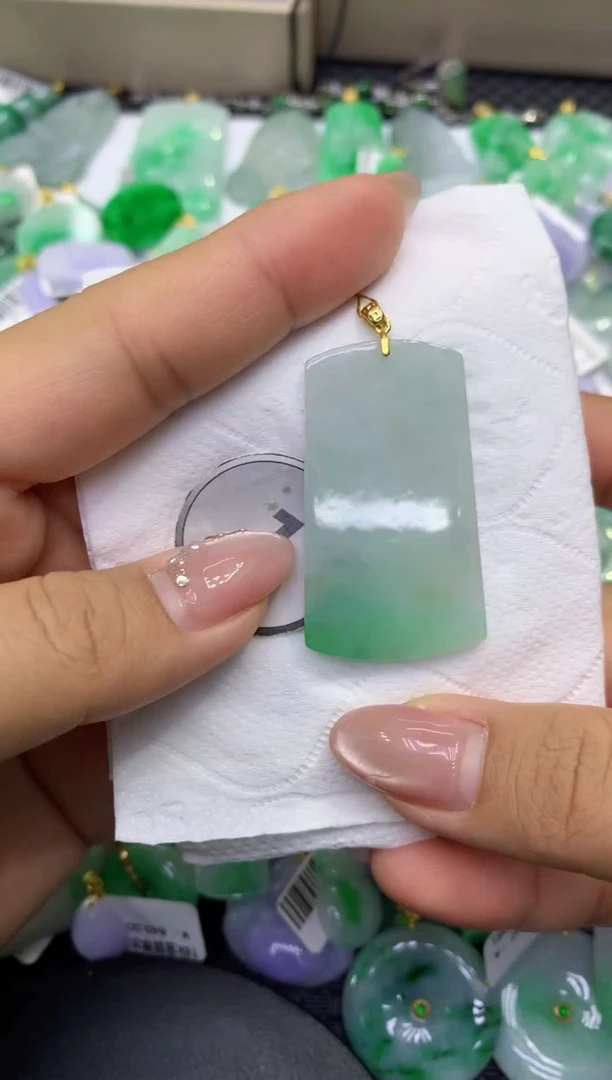 颈饰未镶嵌翡翠天然缅甸A货翡翠