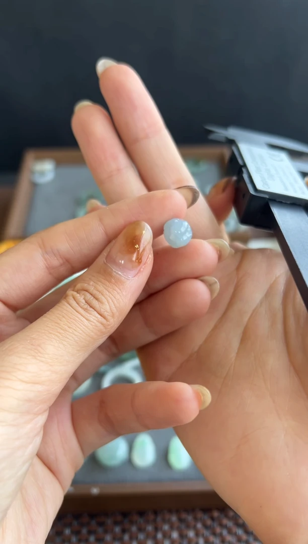 翡翠未镶嵌吊坠(不含链)424买断