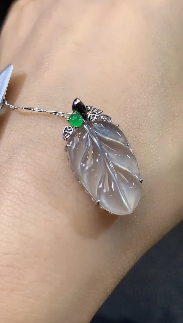 吊坠(不含链)18K金镶嵌翡翠A25