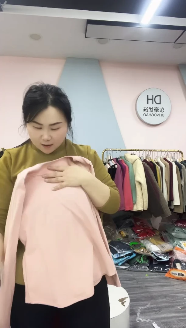 闪78 女士打底衫 颜色随机 100-130