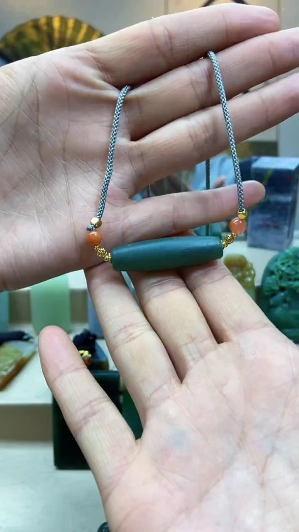 未镶嵌和田玉挂件1