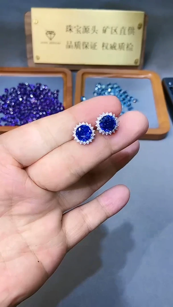 【闪购商品】托帕石耳饰银S925镶嵌354