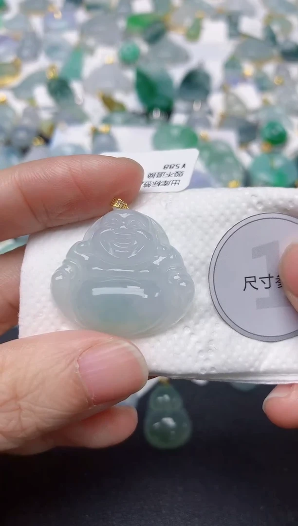 颈饰18K金镶嵌翡翠天然缅甸A货翡翠