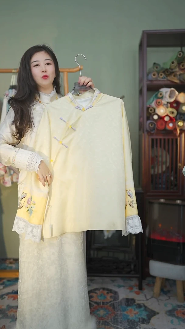 【闪购商品】织绣双层黄色上衣