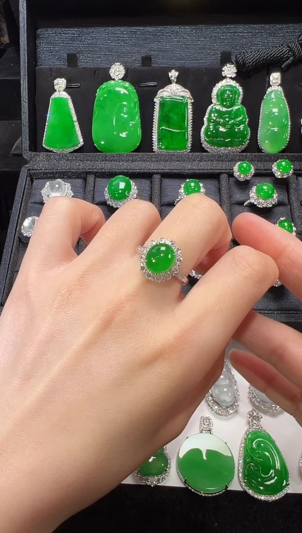 【闪购商品】翡翠戒指未镶嵌高冰正阳绿蛋面戒指